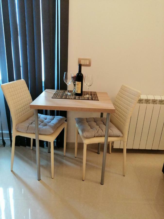 Studio Apartman Irena 2 Bijela Exterior foto
