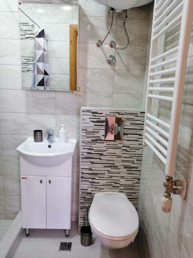 Studio Apartman Irena 2 Bijela Exterior foto